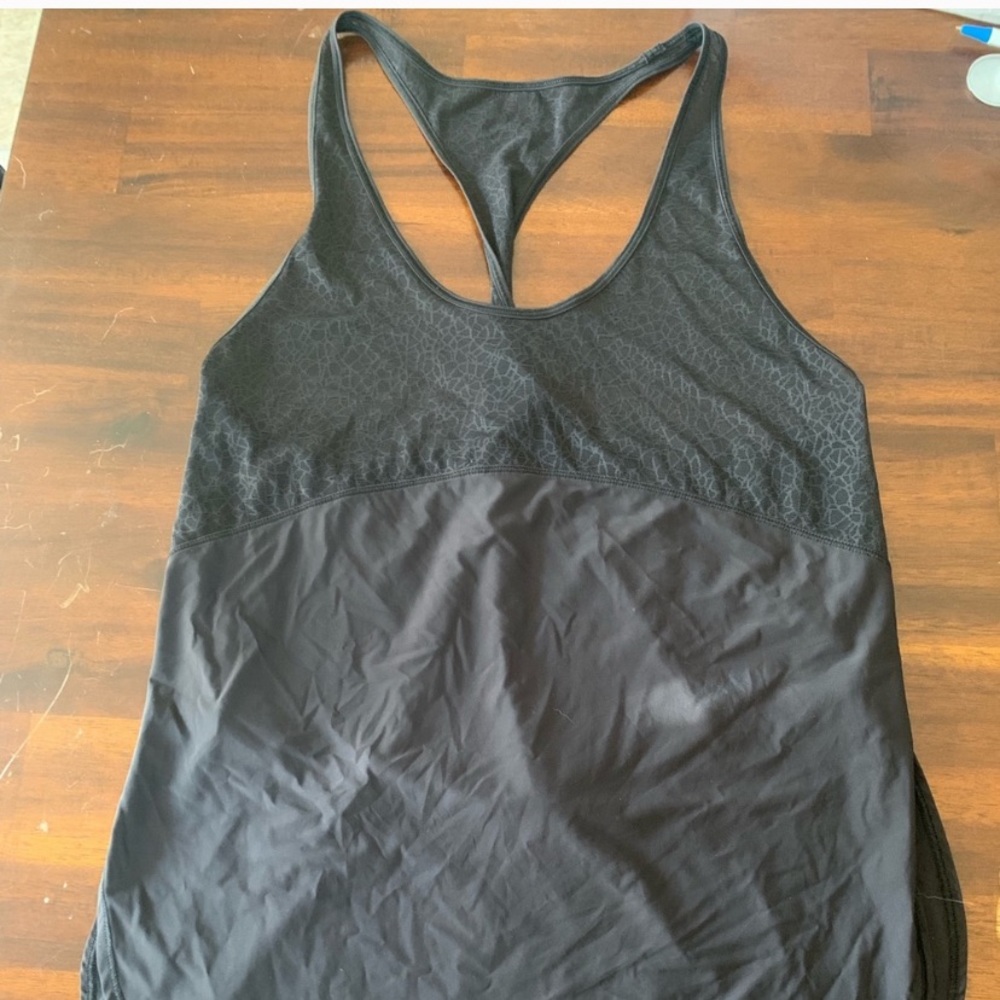 Lululemon Tank Top. Size 6. Like New